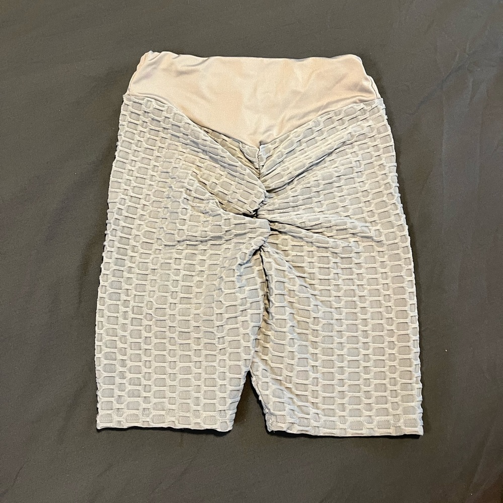 Womens size small ruched biker shorts
